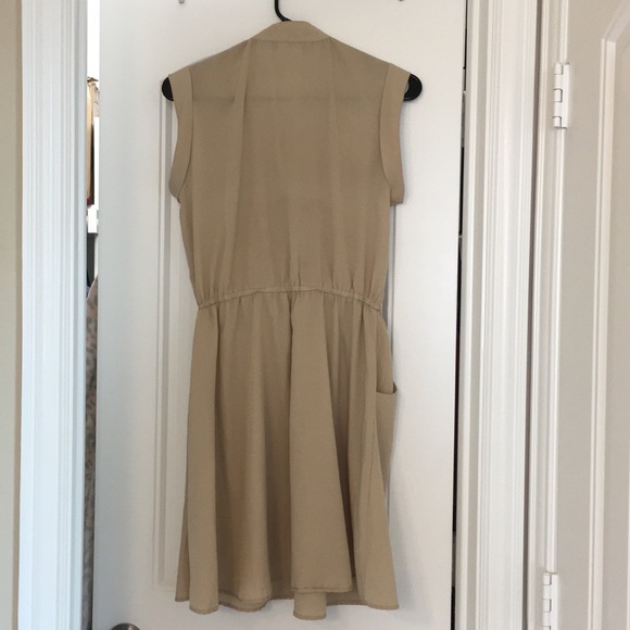 Dress - Picture 5 of 8